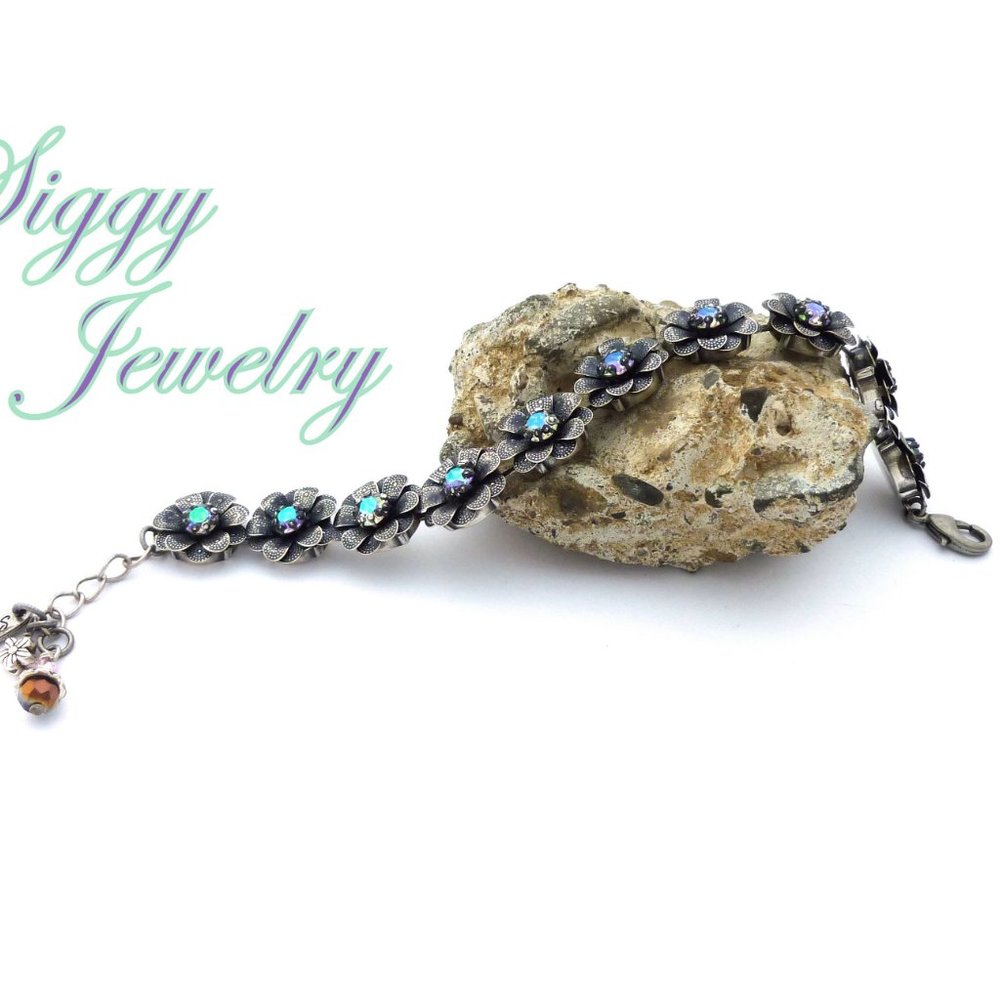 Swarovski Crystal Flower Statement Silver Bracelet - Picture 7 of 8